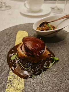 黑虎掌鴨卷伴乾燒鮑魚