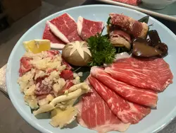 燒肉拼盤