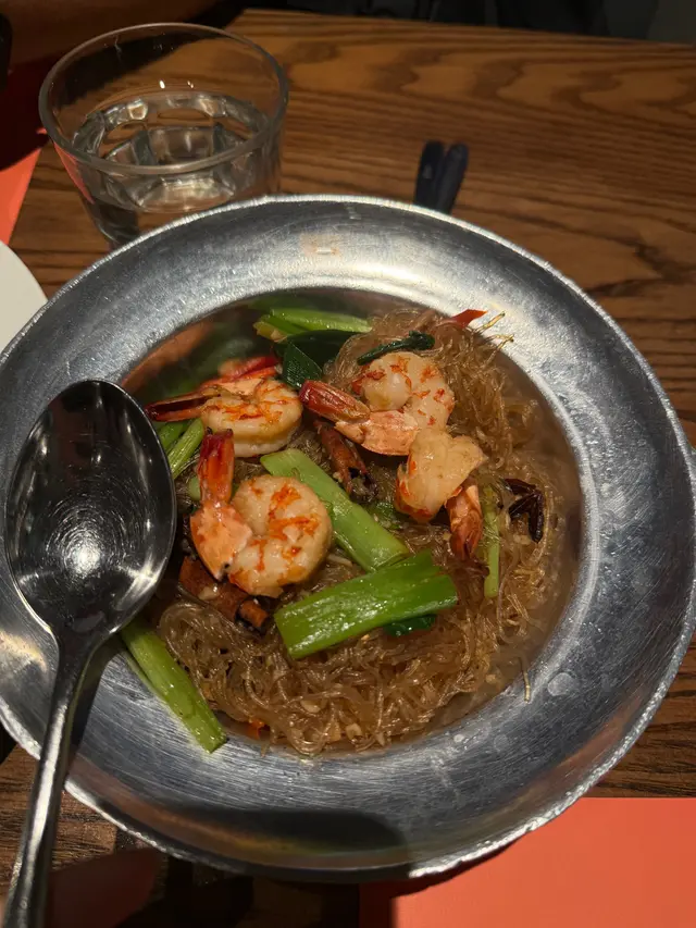 蒜香大蝦粉絲煲