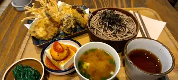 雜菜炸物拼盤午餐