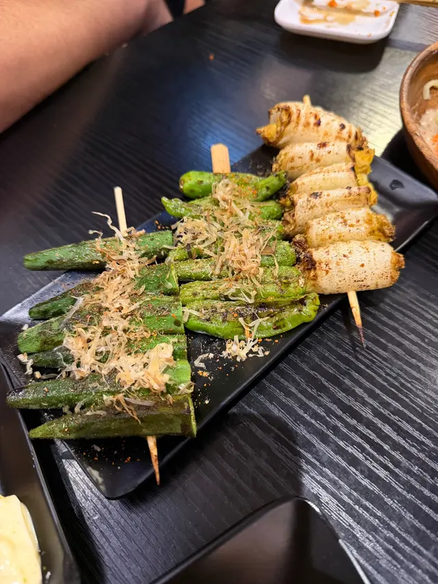 汁燒秋葵、燒青椒、孜然娃娃菜