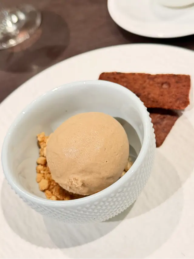 自家製伯爵茶零糕配朱古力曲奇