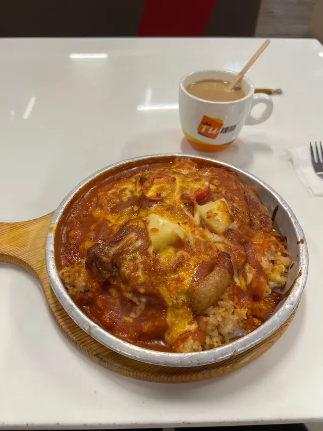 芝士菠蘿蕃茄豬扒焗飯
