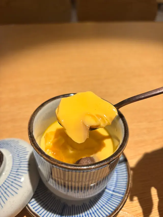 今日同朋友去食呢間小酒館，距離酸鐵站好方便。今次叩左個刺身丼，啲刺身好新鮮，而且仲大大塊😍😍蒸碗蒸都好鮮甜呀❤️


