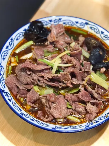 泡椒生滚吊笼面