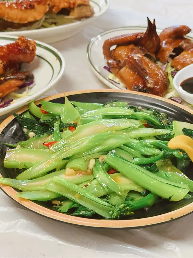 蒜蓉辣椒炒增城遲菜心