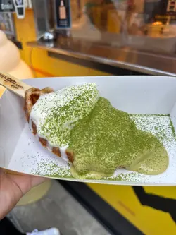 靜岡抹茶牛角包窩夫