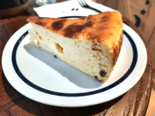 Basque Burnt Cheesecakes