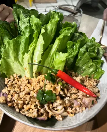 猪肉生菜包 Moo Larb
