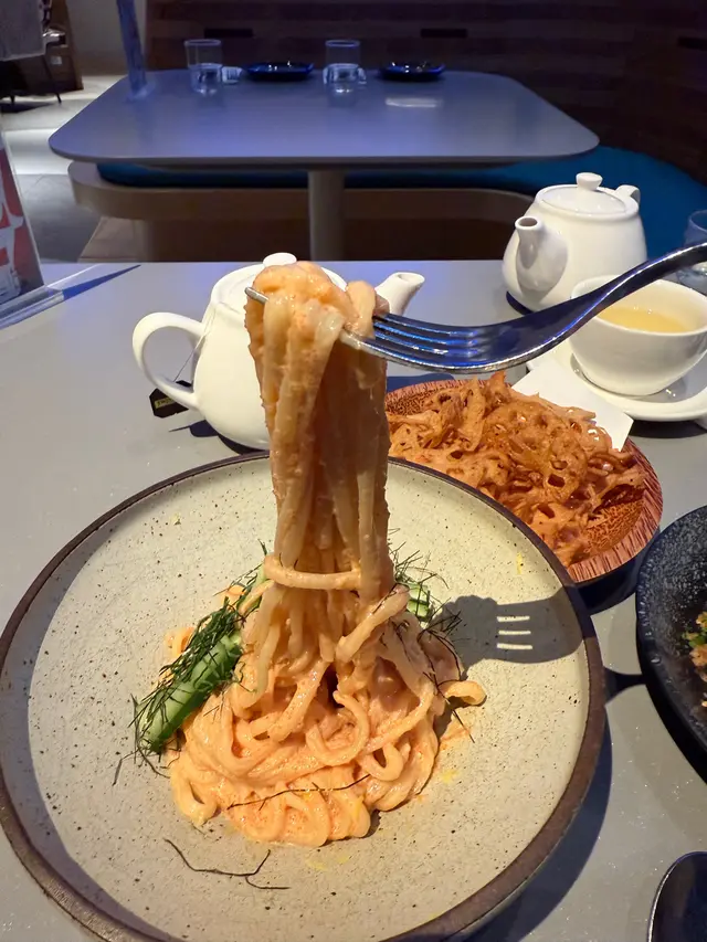 明太子獨特鹹香包裹着烏冬🥰