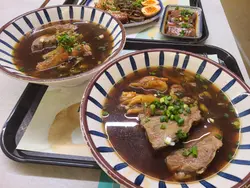 久久紅燒半筋半肉手工麵