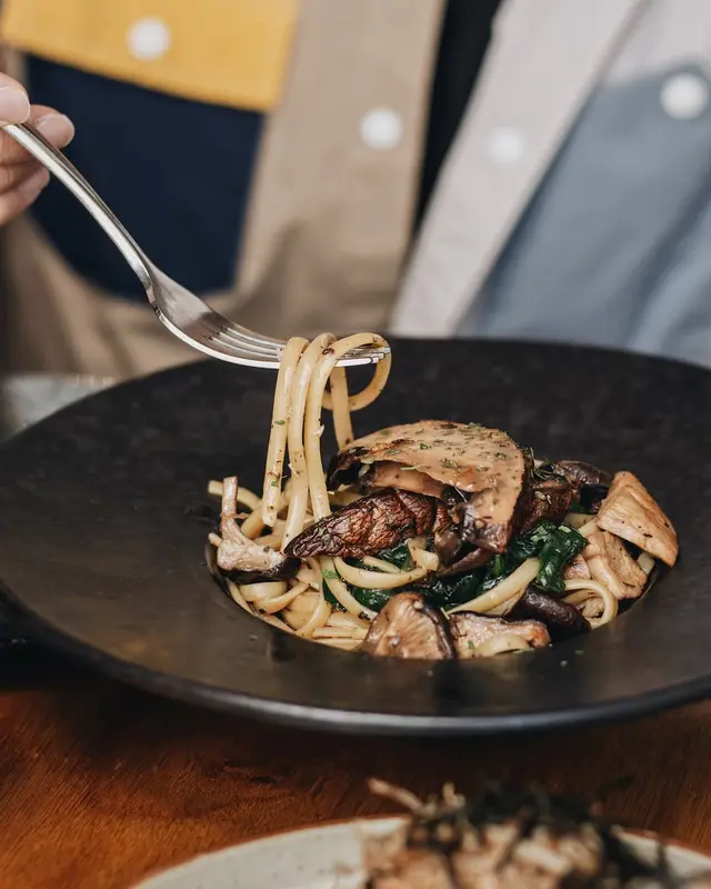 黑松露野菌菠菜扁意粉