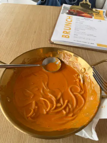 蜂蜜蒜蓉雞扒辣奶油意粉