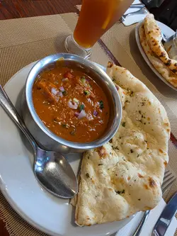 玛沙拉鸡并烤饼