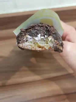 食𡁵嘅藍莓芝士味魔鬼棒棒