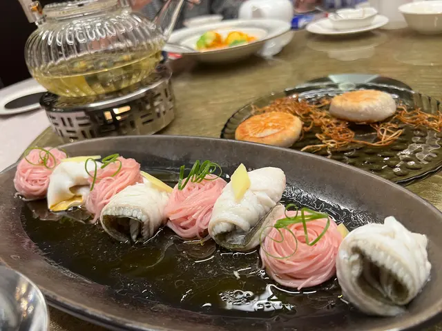 古法蒸小黃魚配紫蘇麵