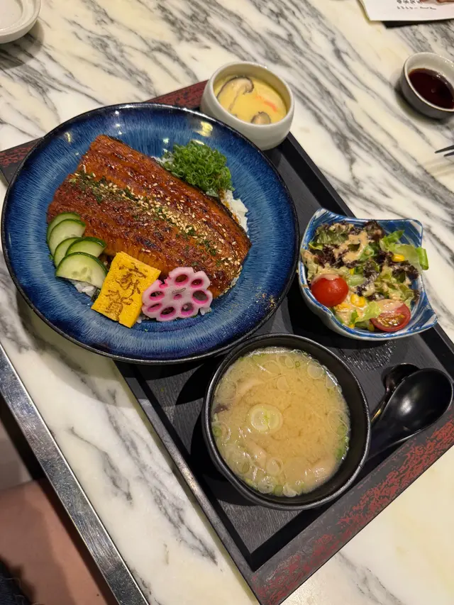 蒲燒山椒鰻魚丼定食