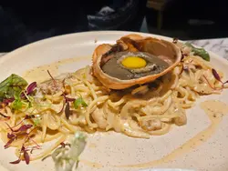 甲羅燒黄金蟹肉意粉