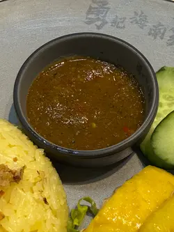 个汁都几好味有少少辣
不过我期望系平时三色𠮶啲酱
因为我好钟意𠮶个黑色豉油😂