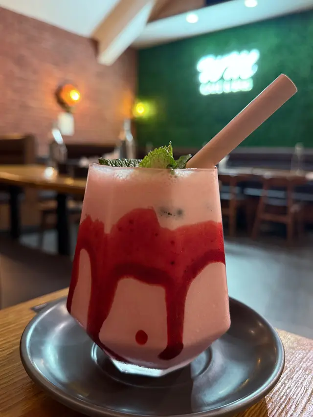 吸血鬼之吻(雜莓奶昔)