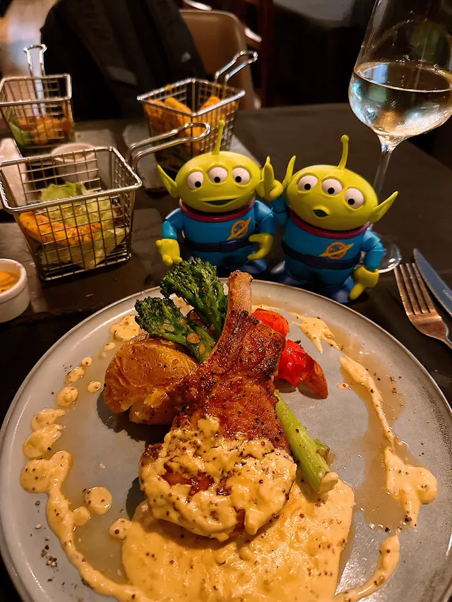 西班牙黑毛豬鞍