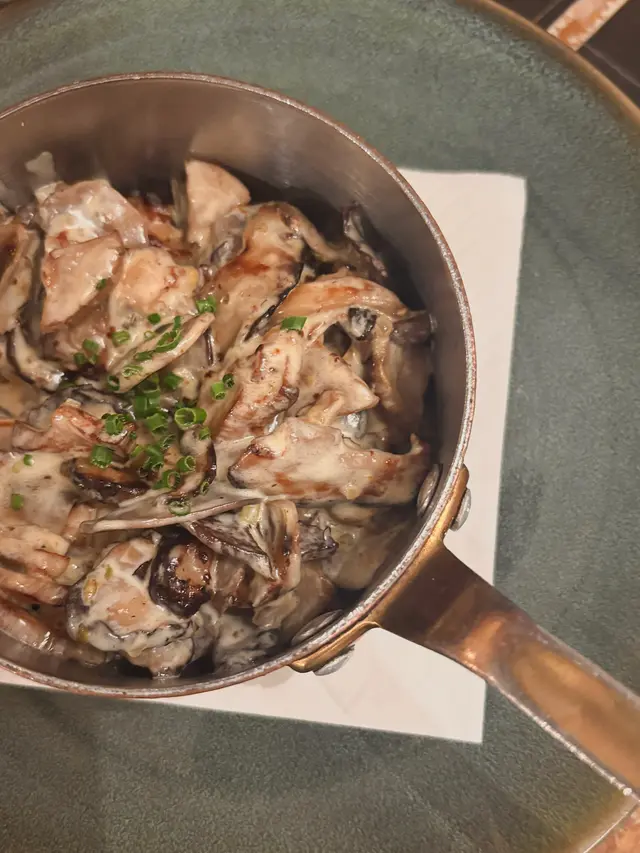 忌廉牛油蒜香蘑菇