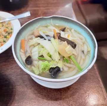 家乡珍菌珍肝肉片浓汤银针粉