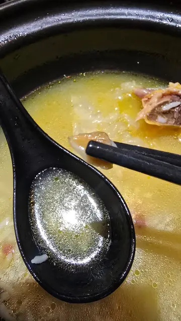 砂锅花胶鸡汤翅