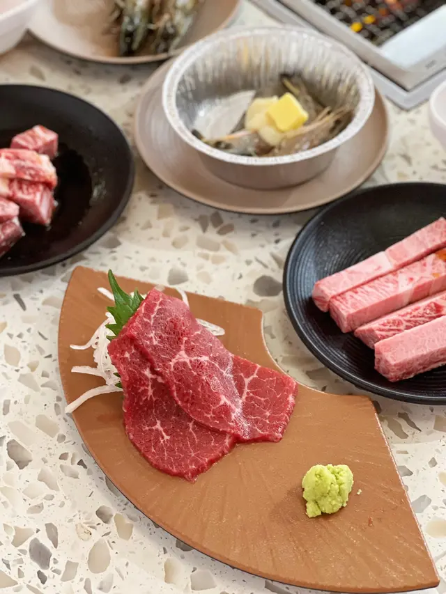 生牛肉刺身
