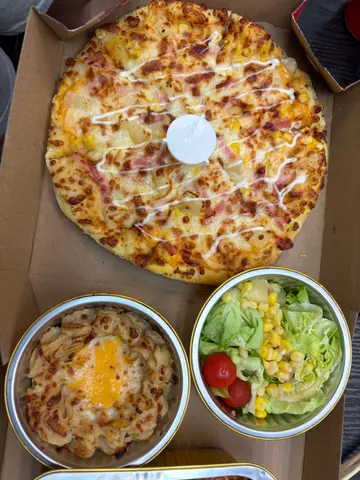 Foodpanda  delivery,  very nice food & good price, we order the 2nd time 