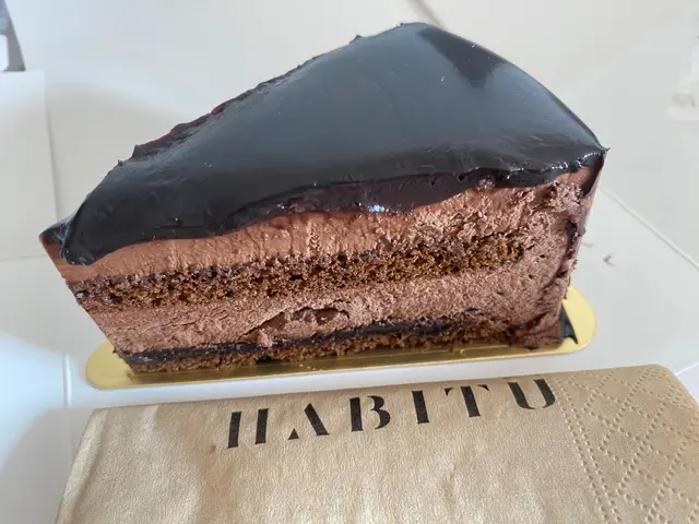 Espresso  mousse  cake