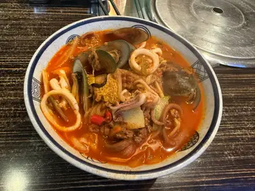 韩式海鲜汤辣面