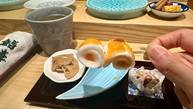 半片(はんぺん)質地如豆腐般綿密,口感柔軟,配上明太子醬,味道好惹味!😋