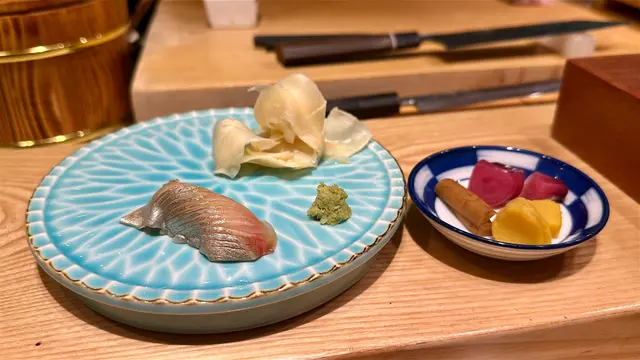 採用左池魚的魚腩位,
魚肉油脂豐富,口感爽滑,無可挑剔。😽