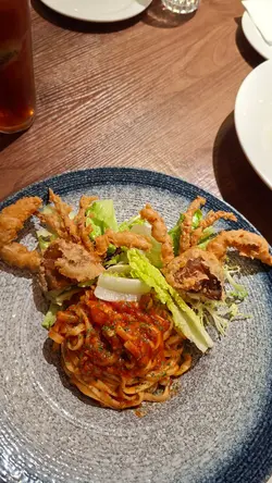 軟殼蟹配蕃茄濃汁鮮製意粉