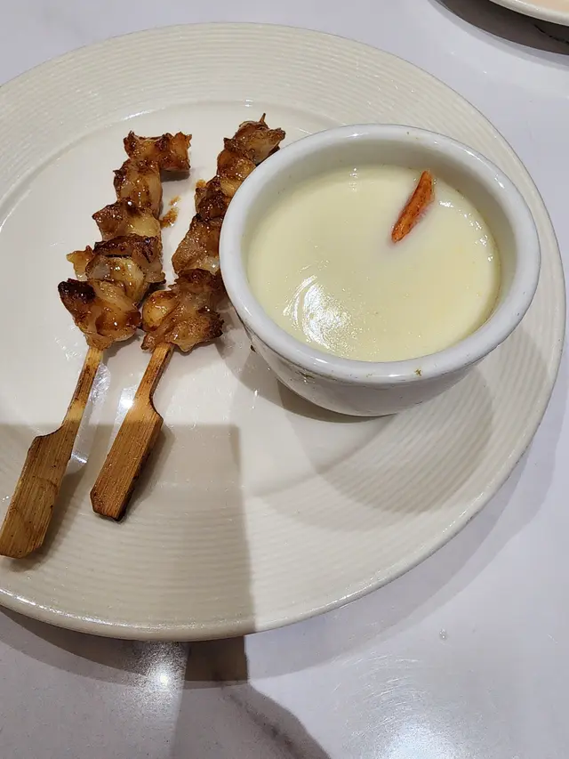 串燒雞軟骨和茶碗煮