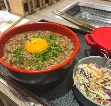 香葱极品纯牛肉酱玉子丼饭