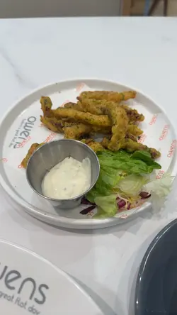 给既炸鱿鱼都好好食