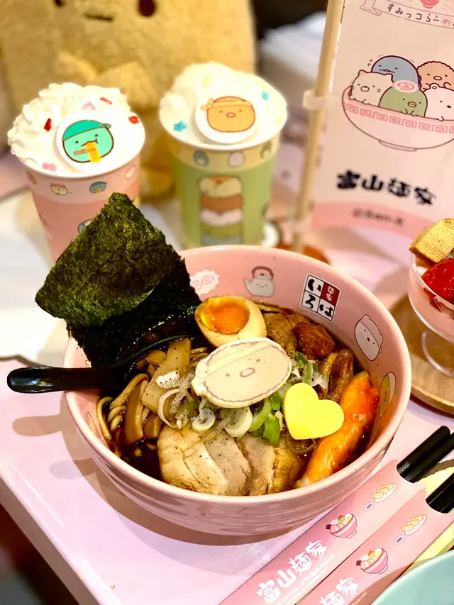 特製黑醬油拉麵