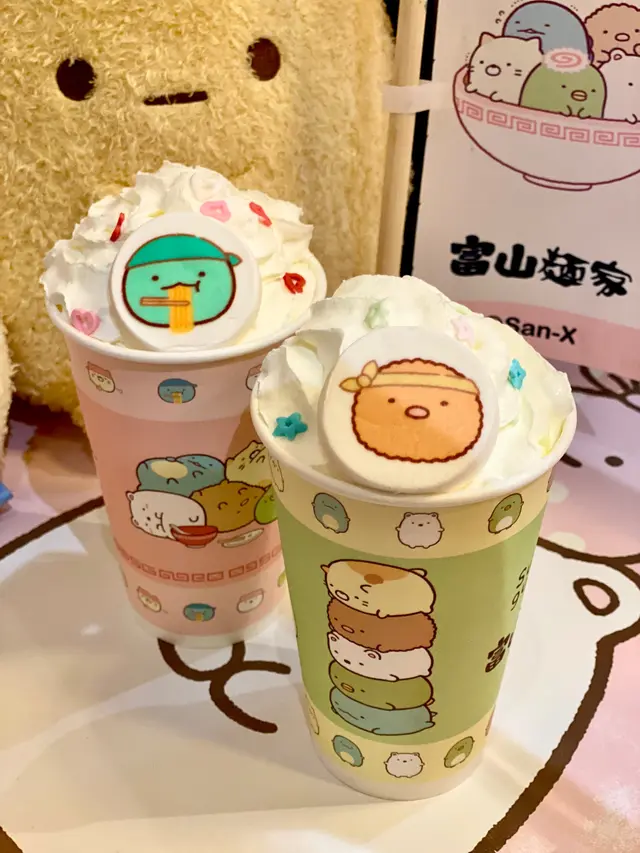 特製荔枝椰果蘇打&特製白桃烏龍奶茶