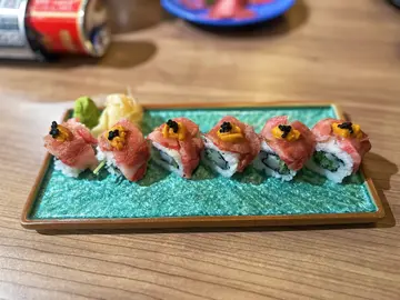 鹿儿岛A4和牛海胆卷