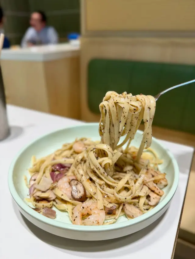 黑松露大蝦扁意粉