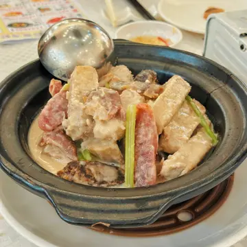 椰香腊味芋头煲