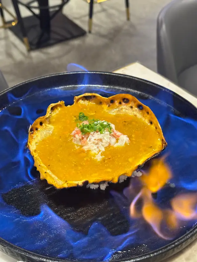 火焰花雕鮮雞油蟹粉伴稻庭烏冬