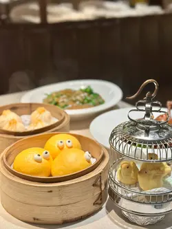 睇住流奶（3件）