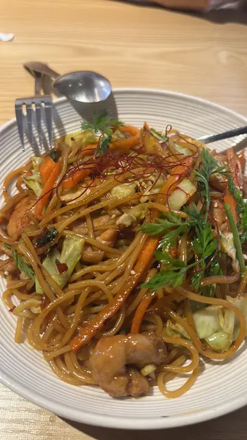 三杯雞炒意粉(套餐)包美式