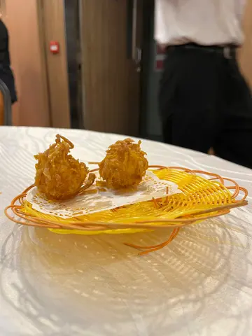 「酥炸百花球」