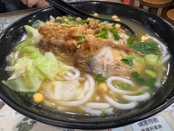 秘制锅烧肉汤粉