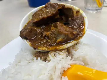 始創咖哩羊飯（ 咖哩汁另加8蚊  ）