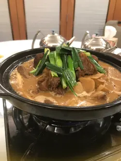 Braised lamb pot